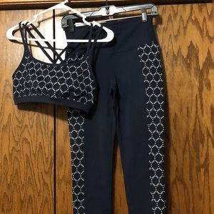 Athleta 7/8’s leggings & bra.